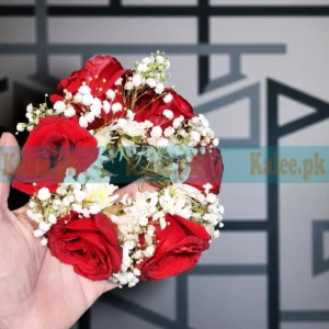 Buy Red Roses & Baby's Breath Bridal Gajray Pair – Kalee کلی